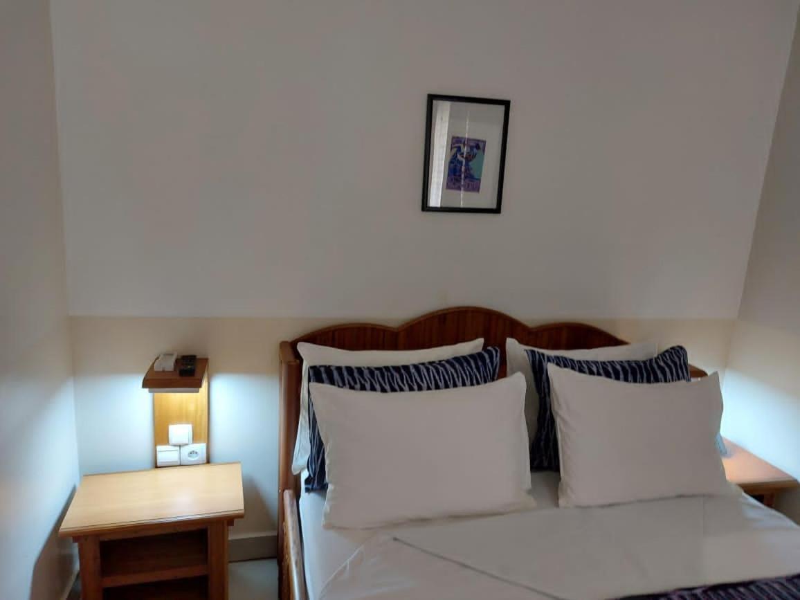 Congress Hotel Яунде Экстерьер фото