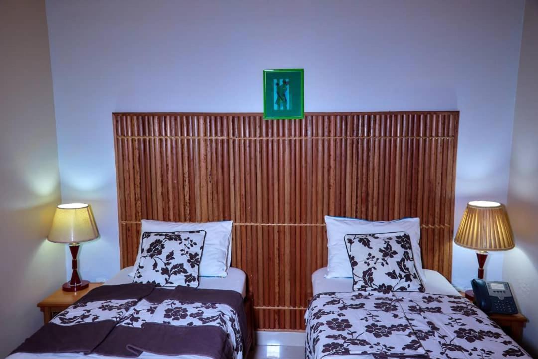 Congress Hotel Яунде Экстерьер фото