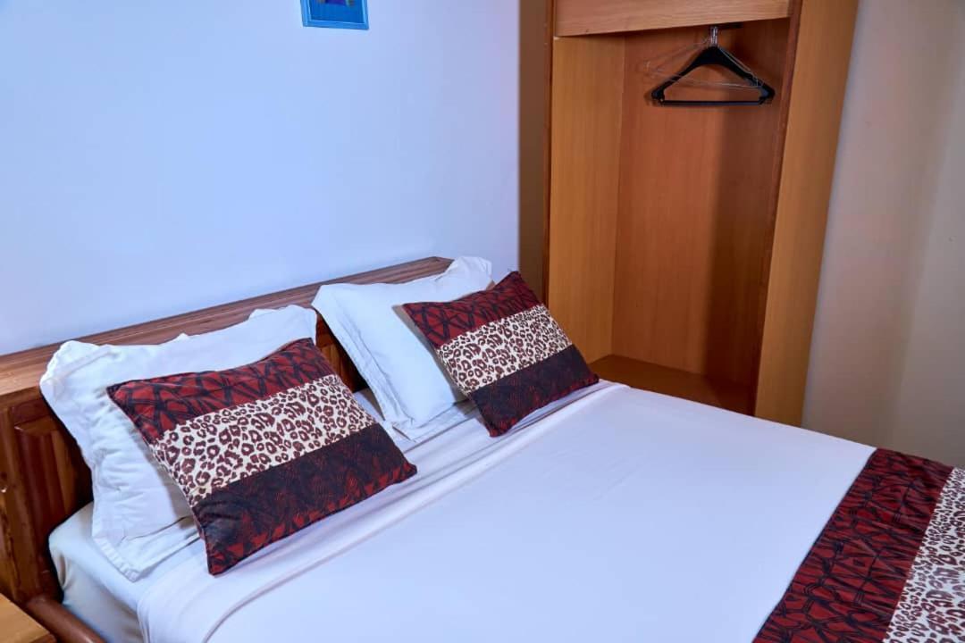 Congress Hotel Яунде Экстерьер фото